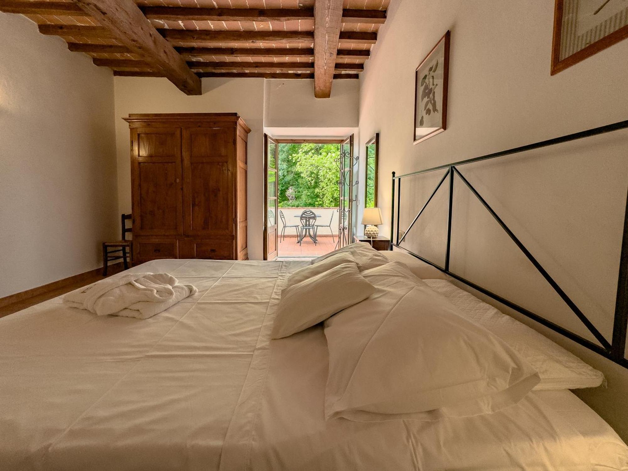 La Ferriera Exclusive Resort - Pool & Waterfall ローロ・チュッフェンナ エクステリア 写真