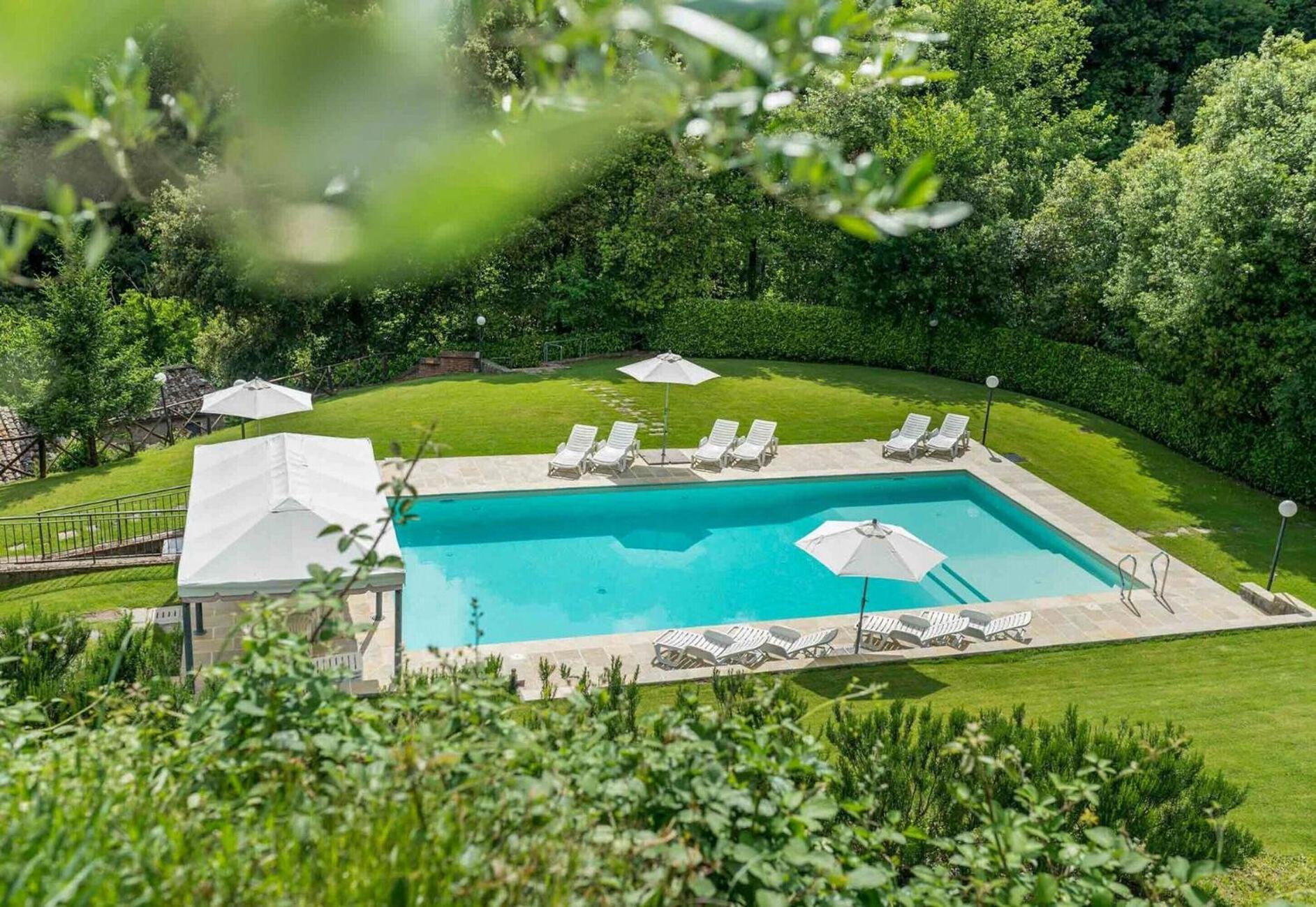 La Ferriera Exclusive Resort - Pool & Waterfall ローロ・チュッフェンナ エクステリア 写真