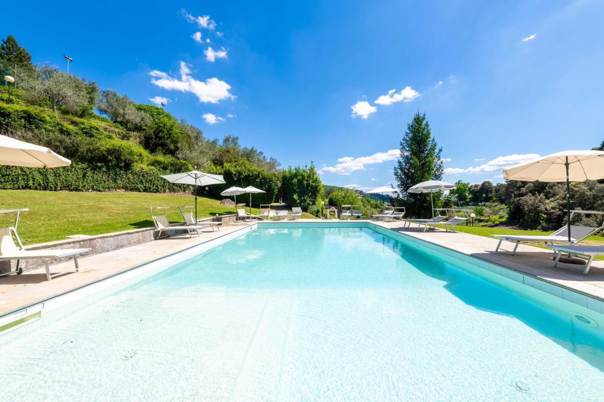 La Ferriera Exclusive Resort - Pool & Waterfall ローロ・チュッフェンナ エクステリア 写真