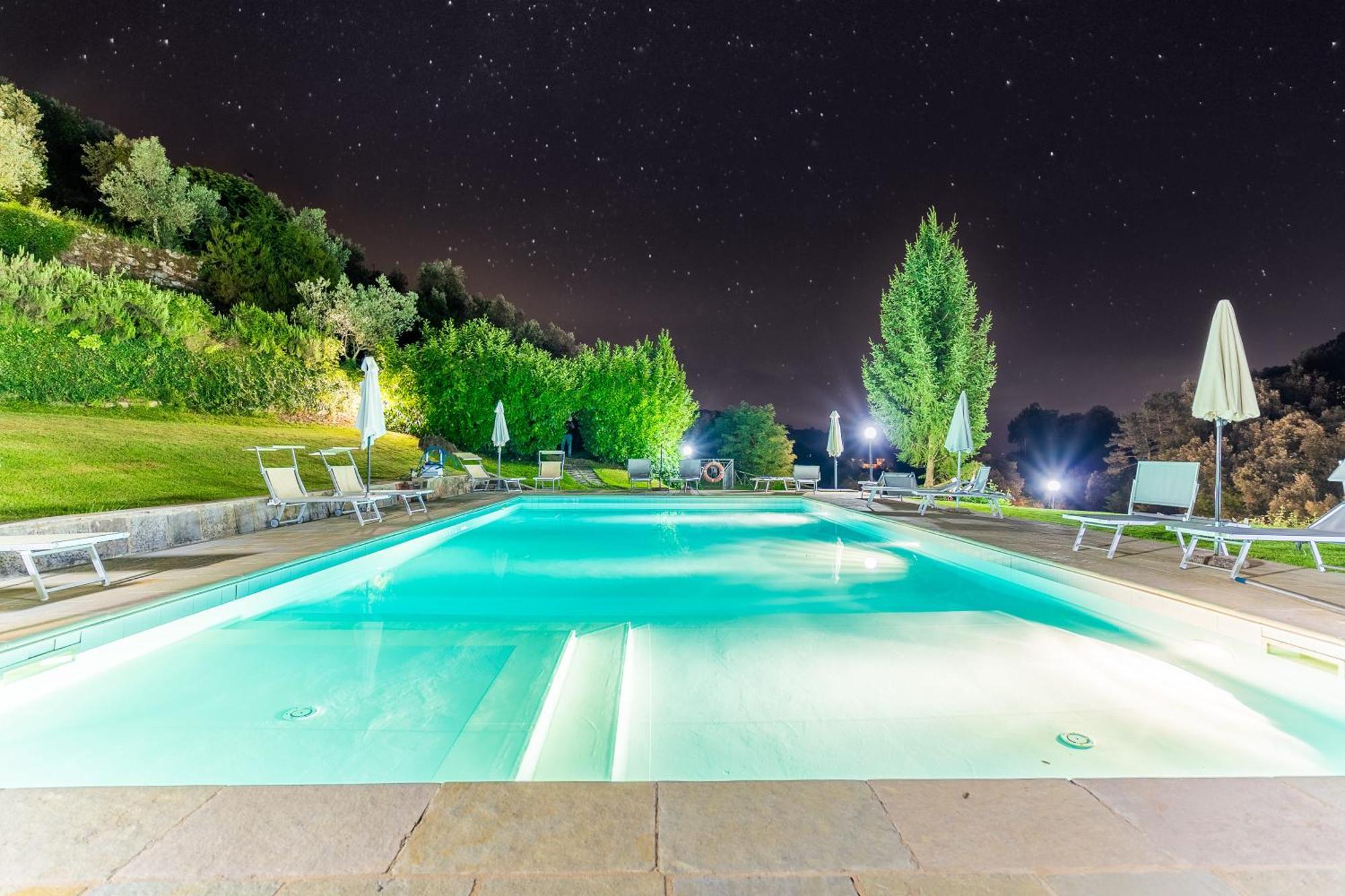 La Ferriera Exclusive Resort - Pool & Waterfall ローロ・チュッフェンナ エクステリア 写真